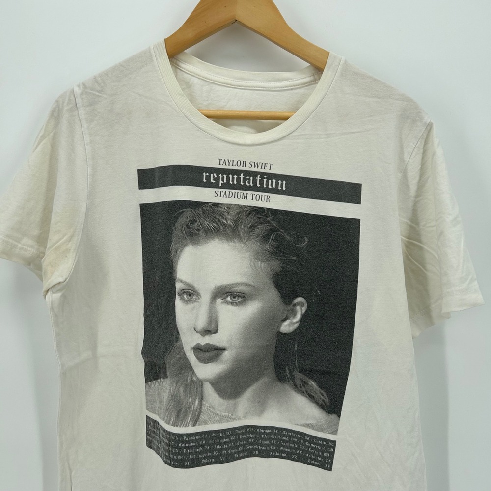 Taylor Swift Reputation Stadium Tour Graphic T-Shirt White Large Concert Merch